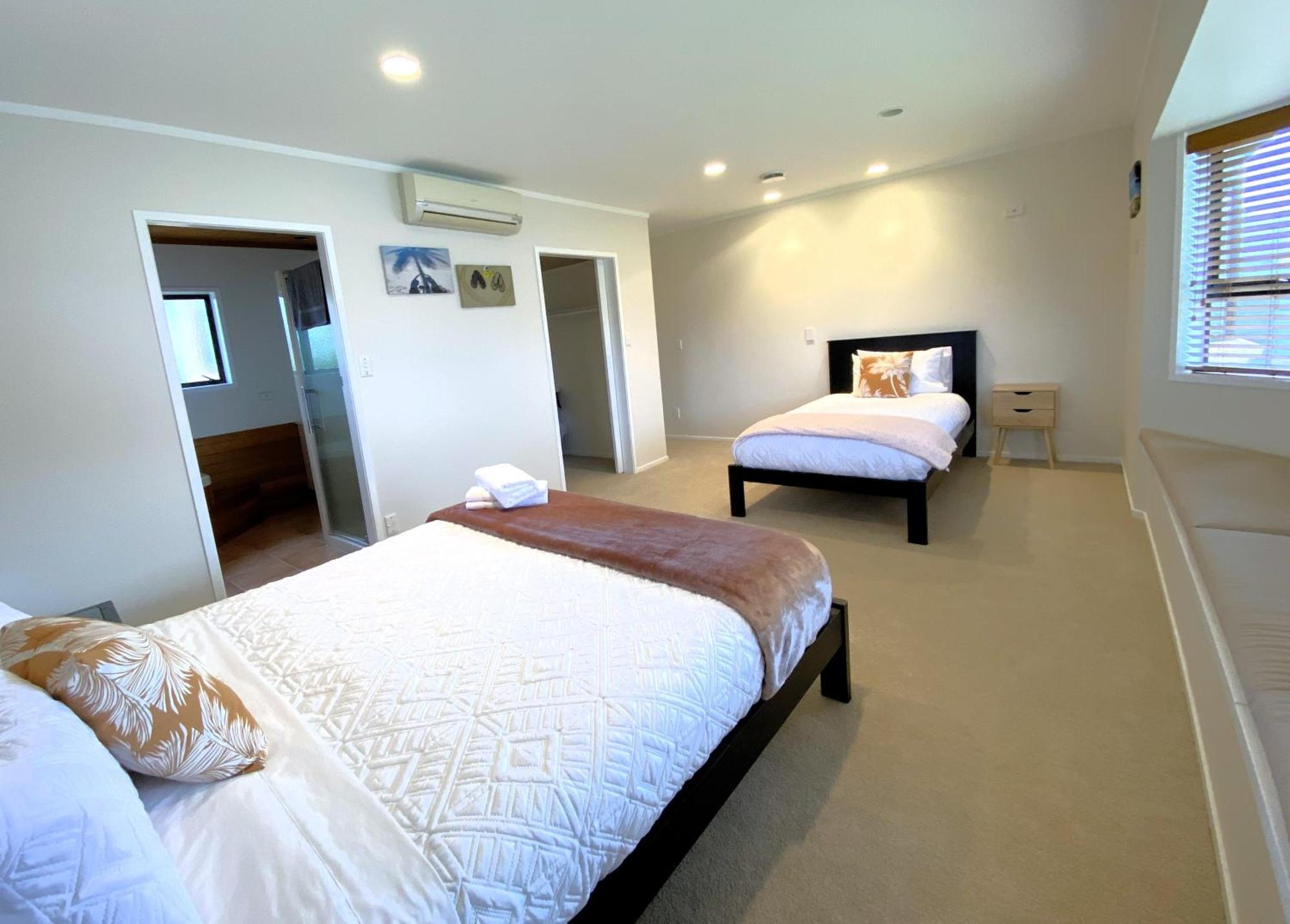 Spacious Retreat With Mountain View Rotorua Exteriör bild